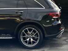 Mercedes-Benz GLC 2.0 GLC300d AMG Line (Premium Plus) SUV 5dr Diesel G-Tronic+ 4MATIC Euro 6 (s/s) (245 ps) - U1906