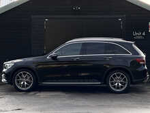 Mercedes-Benz GLC 2.0 GLC300d AMG Line (Premium Plus) SUV 5dr Diesel G-Tronic+ 4MATIC Euro 6 (s/s) (245 ps) - U1906