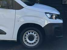 Peugeot Partner 1.5 BlueHDi 1000 Professional Premium + Standard Panel Van 5dr Diesel Manual SWB Euro 6 (s/s) (100 - U1908