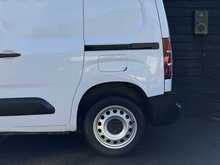 Peugeot Partner 1.5 BlueHDi 1000 Professional Premium + Standard Panel Van 5dr Diesel Manual SWB Euro 6 (s/s) (100 - U1908