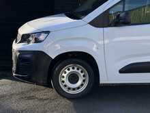 Peugeot Partner 1.5 BlueHDi 1000 Professional Premium + Standard Panel Van 5dr Diesel Manual SWB Euro 6 (s/s) (100 - U1908