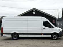 Mercedes-Benz Sprinter 2.0 315 CDI Progressive Panel Van 5dr Diesel Manual RWD L3 H2 Euro 6 (s/s) (150 ps) - U1909