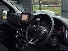 Renault Trafic 2.0 dCi Blue LL30 Sport+ Crew Van Double Cab 6dr Diesel Manual L2 H1 Euro 6 (s/s) (150 ps) - U1912