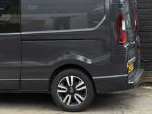 Renault Trafic 2.0 dCi Blue LL30 Sport+ Crew Van Double Cab 6dr Diesel Manual L2 H1 Euro 6 (s/s) (150 ps) - U1912
