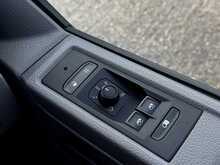 Volkswagen Transporter 2.0 TDI T28 Highline Panel Van 5dr Diesel DSG FWD SWB Euro 6 (s/s) (150 ps) - U1913