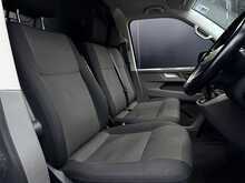 Volkswagen Transporter 2.0 TDI T30 Highline Panel Van 5dr Diesel DSG FWD LWB Euro 6 (s/s) (150 ps) - U1916
