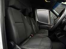 Mercedes-Benz Sprinter 2.0 315 CDI Progressive Panel Van 5dr Diesel G-Tronic RWD L3 H2 Euro 6 (s/s) (150 ps) - U1925