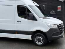 Mercedes-Benz Sprinter 2.0 315 CDI Progressive Panel Van 5dr Diesel G-Tronic RWD L3 H2 Euro 6 (s/s) (150 ps) - U1929