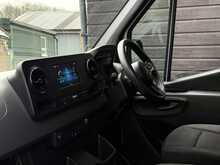 Mercedes-Benz Sprinter 2.0 315 CDI Progressive Panel Van 5dr Diesel G-Tronic RWD L3 H2 Euro 6 (s/s) (150 ps) - U1929