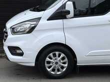 Ford Transit Custom 2.0 300 EcoBlue Limited Crew Van Double Cab 5dr Diesel Auto L1 H1 Euro 6 (130 ps) - U1940