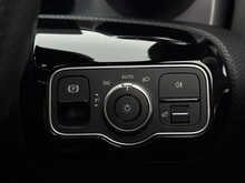 Mercedes-Benz A Class 1.3 A180h MHEV AMG Line (Executive) Hatchback 5dr Petrol Hybrid 7G-DCT Euro 6 (s/s) (150 ps) - U1946