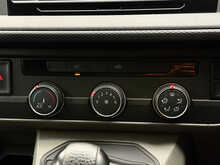 Volkswagen Transporter 2.0 TDI T30 Highline Panel Van 5dr Diesel DSG FWD LWB Euro 6 (s/s) (150 ps) - U1952