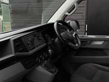 Volkswagen Transporter 2.0 TDI T30 Highline Panel Van 5dr Diesel DSG FWD LWB Euro 6 (s/s) (150 ps) - U1952