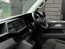 Volkswagen Transporter 2.0 TDI T30 Highline Panel Van 5dr Diesel DSG FWD LWB Euro 6 (s/s) (150 ps) - U1953