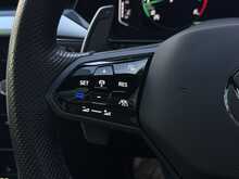 Volkswagen Arteon 2.0 TSI R Shooting Brake 5dr Petrol DSG 4Motion Euro 6 (s/s) (320 ps) - U1956