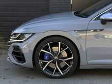 Volkswagen Arteon 2.0 TSI R Shooting Brake 5dr Petrol DSG 4Motion Euro 6 (s/s) (320 ps) - U1956