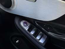 Mercedes-Benz C Class 2.0 C220d AMG Line (Premium) Cabriolet 2dr Diesel G-Tronic+ Euro 6 (s/s) (194 ps) - U1958