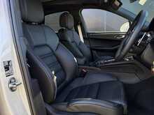 Porsche Macan 2.0T T SUV 5dr Petrol PDK 4WD Euro 6 (s/s) (265 ps) - U1963
