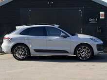 Porsche Macan 2.0T T SUV 5dr Petrol PDK 4WD Euro 6 (s/s) (265 ps) - U1963
