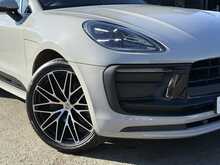 Porsche Macan 2.0T T SUV 5dr Petrol PDK 4WD Euro 6 (s/s) (265 ps) - U1963