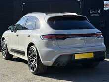 Porsche Macan 2.0T T SUV 5dr Petrol PDK 4WD Euro 6 (s/s) (265 ps) - U1963
