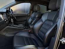 Porsche Macan 2.9T V6 GTS SUV 5dr Petrol PDK 4WD Euro 6 (s/s) (440 ps) - U1976