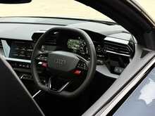 Audi RS3 2.5 TFSI Carbon Vorsprung Saloon 4dr Petrol S Tronic quattro Euro 6 (s/s) (400 ps) - U1982