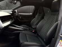 Audi RS3 2.5 TFSI Carbon Vorsprung Saloon 4dr Petrol S Tronic quattro Euro 6 (s/s) (400 ps) - U1982