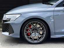 Audi RS3 2.5 TFSI Carbon Vorsprung Saloon 4dr Petrol S Tronic quattro Euro 6 (s/s) (400 ps) - U1982