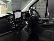Ford Transit Custom 2.0 300 EcoBlue Limited Panel Van 5dr Diesel Auto L2 H1 Euro 6 (130 ps) - U1985