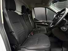 Ford Transit Custom 2.0 300 EcoBlue Limited Panel Van 5dr Diesel Auto L2 H1 Euro 6 (130 ps) - U1985