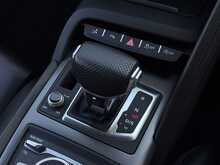Audi R8 5.2 FSI V10 Coupe 2dr Petrol S Tronic quattro Euro 6 (s/s) (540 ps) - U1992