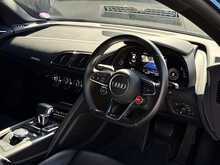 Audi R8 5.2 FSI V10 Coupe 2dr Petrol S Tronic quattro Euro 6 (s/s) (540 ps) - U1992