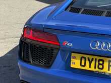 Audi R8 5.2 FSI V10 Coupe 2dr Petrol S Tronic quattro Euro 6 (s/s) (540 ps) - U1992