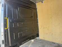 Volkswagen Crafter 2.0 TDI CR35 Trendline Panel Van 5dr Diesel Automatic FWD MWB Euro 6 (s/s) (140 ps) - U1994