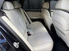 BMW 5 Series 3.0 530d MHT M Sport Touring 5dr Diesel Hybrid Steptronic xDrive Euro 6 (s/s) (286 ps) - U2002