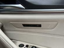 BMW 5 Series 3.0 530d MHT M Sport Touring 5dr Diesel Hybrid Steptronic xDrive Euro 6 (s/s) (286 ps) - U2002