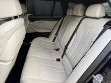 BMW 5 Series 3.0 530d MHT M Sport Touring 5dr Diesel Hybrid Steptronic xDrive Euro 6 (s/s) (286 ps) - U2002