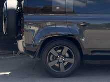 Land Rover Defender 110 2.0 P400e 15.4kWh X-Dynamic HSE SUV 5dr Petrol Plug-in Hybrid Auto 4WD Euro 6 (s/s) (404 ps) - U2005