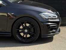 Volkswagen Golf 2.0 TSI R Hatchback 5dr Petrol DSG 4Motion Euro 6 (s/s) (300 ps) - U2006
