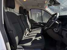 Ford Transit Custom 2.0 300 EcoBlue Limited Panel Van 5dr Diesel Auto L2 H1 Euro 6 (130 ps) - U2015