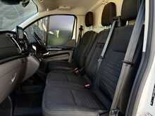 Ford Transit Custom 2.0 300 EcoBlue Limited Panel Van 5dr Diesel Auto L2 H1 Euro 6 (130 ps) - U2015