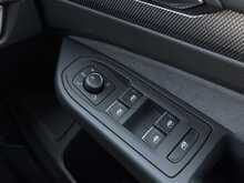 Volkswagen Golf 2.0 TSI R Black Edition Hatchback 5dr Petrol DSG 4Motion Euro 6 (s/s) (333 ps) - U2018