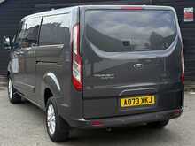 Ford Transit Custom 2.0 300 EcoBlue Limited Crew Van Double Cab 5dr Diesel Manual L2 H1 Euro 6 (s/s) (5 Seat) (170 ps) - U2022