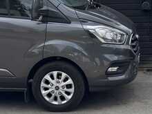 Ford Transit Custom 2.0 300 EcoBlue Limited Crew Van Double Cab 5dr Diesel Manual L2 H1 Euro 6 (s/s) (5 Seat) (170 ps) - U2022