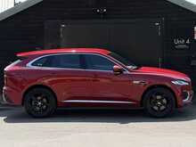 Jaguar F-PACE 2.0 D200 MHEV R-Dynamic S SUV 5dr Diesel Auto AWD Euro 6 (s/s) (204 ps) - U2032
