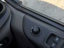 Ford Transit Custom 2.0 300 EcoBlue Limited Panel Van 5dr Diesel Manual L1 H1 Euro 6 (s/s) (130 ps) - U2035