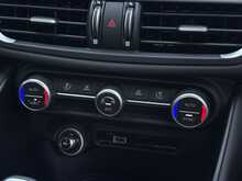 Alfa Romeo Giulia 2.9 V6 Bi-Turbo Quadrifoglio Saloon 4dr Petrol GPF Auto Euro 6 (s/s) (510 ps) - U2037