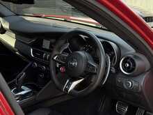 Alfa Romeo Giulia 2.9 V6 Bi-Turbo Quadrifoglio Saloon 4dr Petrol GPF Auto Euro 6 (s/s) (510 ps) - U2037
