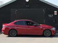 Alfa Romeo Giulia 2.9 V6 Bi-Turbo Quadrifoglio Saloon 4dr Petrol GPF Auto Euro 6 (s/s) (510 ps) - U2037